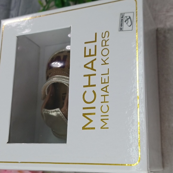 Michael Kors Baby Monogram Ballet - Picture 8 of 10